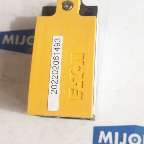 EATON LS-11S AC15 400V 4A 230V 6A 115V 6A DC13 220V 0,3A 110V 0,6A NEW OLD STOCK EATON LS-11S AC15 400V 4A 230V 6A 115V 6A DC13 220V 0,3A 110V 0,6A NEW OLD STOCK