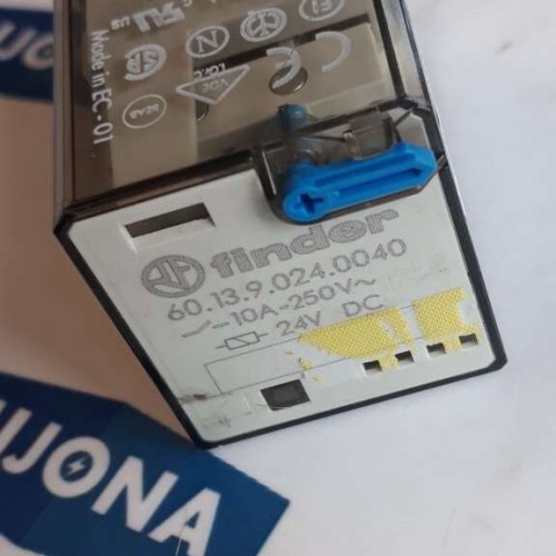 FINDER 60 13 9 024 0040 relay relais 10A 250V 24V DC 60.13.9.024.0040