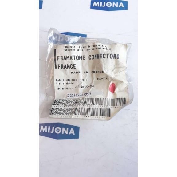 Souriau 8-40-20-004 connector 8 40 20 004  84020004 New old stock
