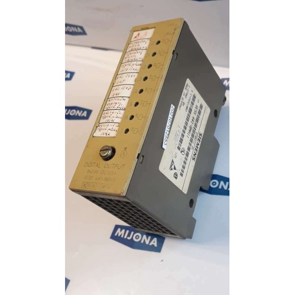 Siemens 6ES5 441 8MA11 SIMATIC S5 DIGITAL OUTPUT 8X24C DC 0,5A 6ES5441-8MA11 Siemens 6ES5 441 8MA11 SIMATIC S5 DIGITAL OUTPUT 8X24C DC 0,5A 6ES5441-8MA11