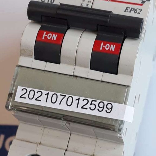 GE GENERAL Electric C10 400V 2POL (NEW OLD STOCK) GE GENERAL Electric C10 400V 2POL (NEW OLD STOCK)