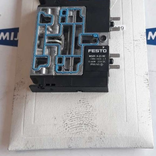 Festo CPV10 M1H VI70 2GLS M7 SOLENOID VALVE MAGNEVENTIL 185865 NEW OLD STOCK Festo CPV10 M1H VI70 2GLS M7 SOLENOID VALVE MAGNEVENTIL 185865 NEW OLD STOCK
