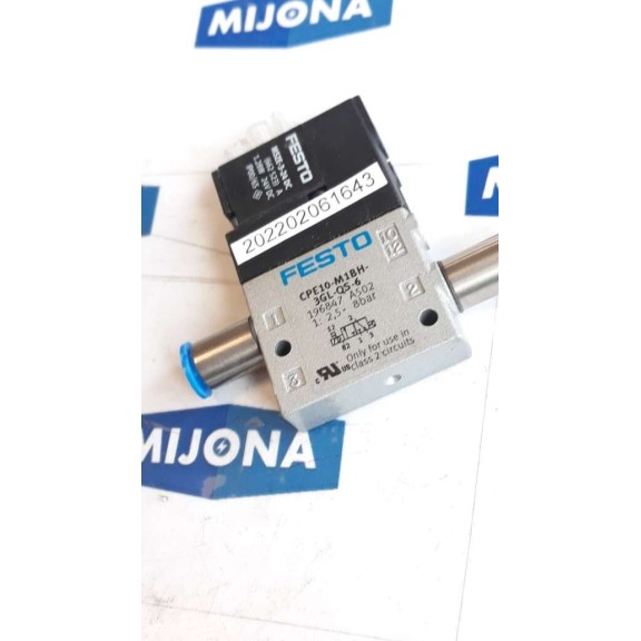 Festo CPE10 M1BH 3GL QS 6 196847 solenoid valve 2,5-8bar NEW OLD STOCK
