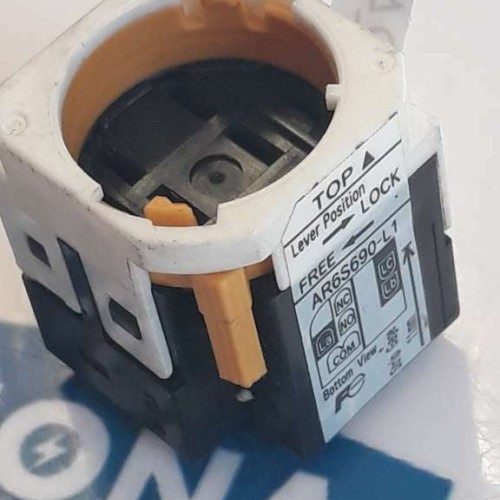 FUJI ELECTRIC AR6S690 L1 ø16 Series Quick-Connect Socket FUJI ELECTRIC AR6S690 L1 ø16 Series Quick-Connect Socket
