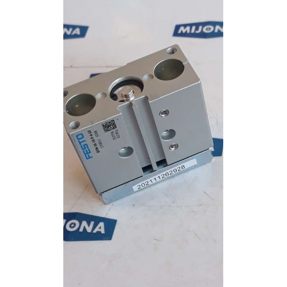 Festo cylinder DFM 16 10 P A GF 170832 DFM-16-10-P-A-GF new old stock Festo cylinder DFM 16 10 P A GF 170832 DFM-16-10-P-A-GF new old stock