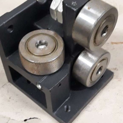 Güdel RB 62. I R  ROLLER SUPPORT 903560 (New old stock)