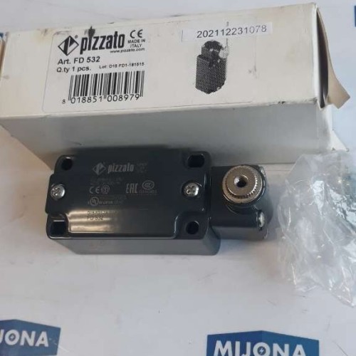Pizzato FD 532 D15 FD1 181515 AC 15 3A 400V LIMIT SWITCH NEW OLD STOCK Pizzato FD 532 D15 FD1 181515 AC 15 3A 400V LIMIT SWITCH NEW OLD STOCK