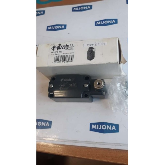 Pizzato FD 532 D15 FD1 181515 AC 15 3A 400V LIMIT SWITCH NEW OLD STOCK