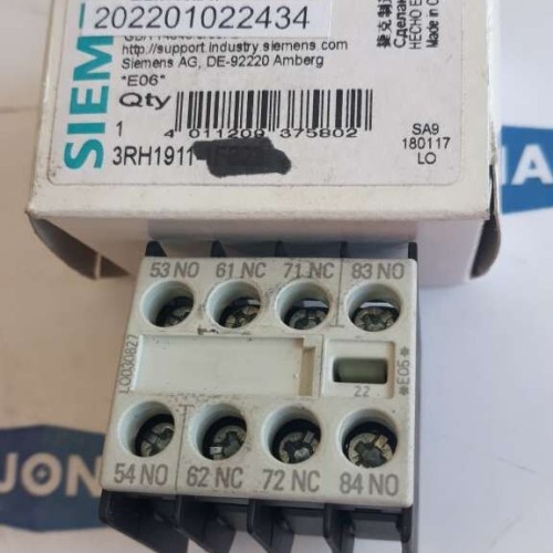 SIEMENS 3RH1911 1FA22 690V 10A 240V Auxiliary contact block