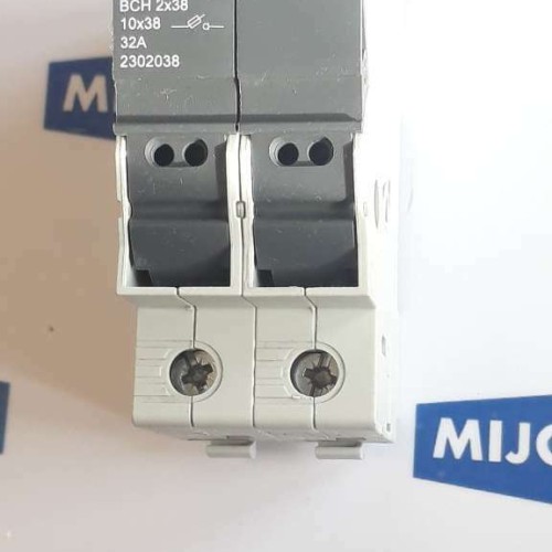 ITALWEBER BCH 2X38 10x38 32A 2302038 50 60HZ Fuse Holder 32A 690V new old stock