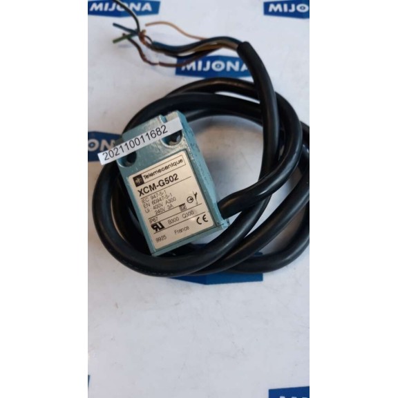 Telemecanique XCM G502 400V A300 240V 3A