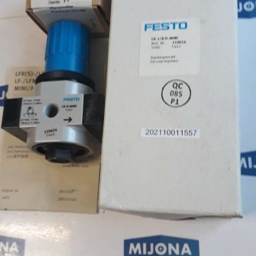 FESTO LR 1 8 D MINI 159624 PRESSURE REGULATOR MA 40 16 1 8 MANOMETER NEW OLD STO