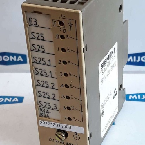 Siemens DIGITAL INPUT 8X24VDC 6ES5 421 8MA12 SIMATIC S5 6ES5421-8MA12 Siemens DIGITAL INPUT 8X24VDC 6ES5 421 8MA12 SIMATIC S5 6ES5421-8MA12