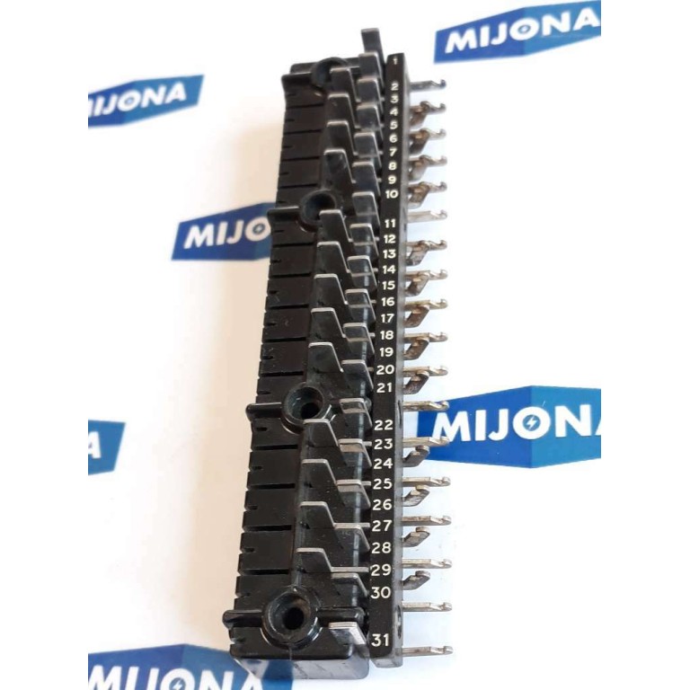 MTE A P 71006 socket electrical (new old stock)