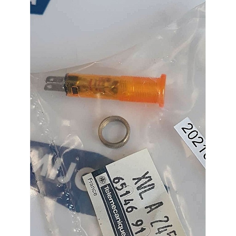 Telemecanique XVL  A 245 65146 yellow PILOT LIGHT 24V XVLA245