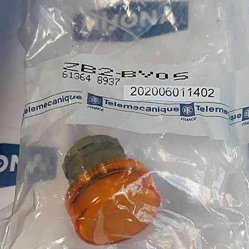Telemecanique ZB2 BV05 61364 Light Head YELLOW Telemecanique ZB2 BV05 61364 Light Head YELLOW