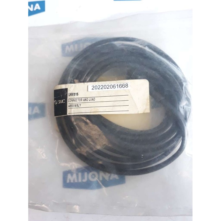 SMC UKV315 CONNECTOR AND LEAD (new old stock) SMC UKV315 CONNECTOR AND LEAD (new old stock)