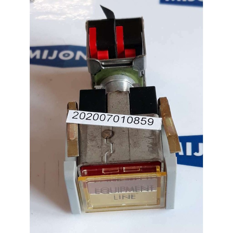 MICRO USA 2C203 8433 SERIES 2 EQUIPMENT 2D72 8425 (new old stock)