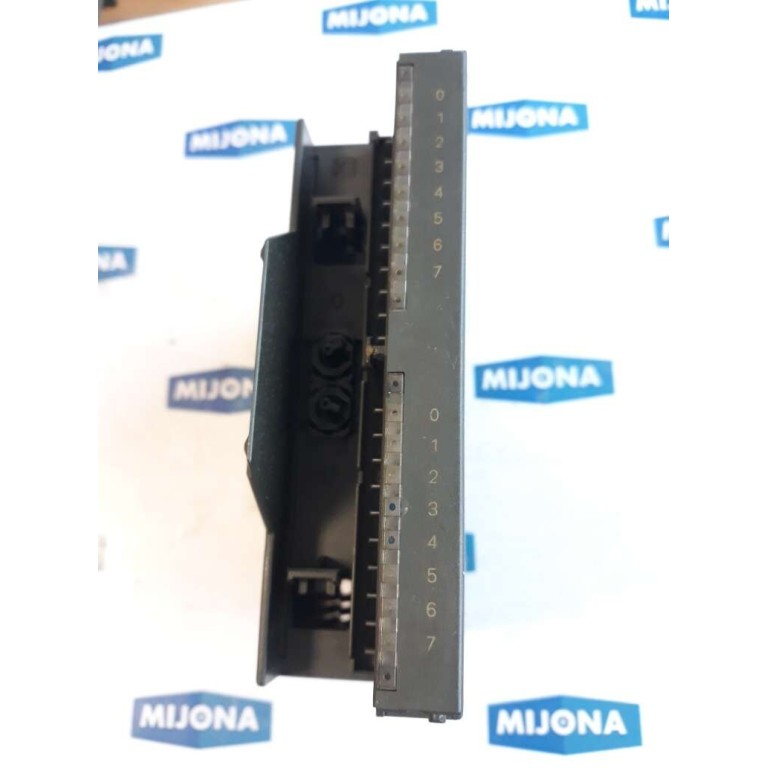 SIEMENS simatic S7 MODULE 6ES7322-1BH01-0AA0 6ES73221BH010AA0 D0 16XDC24V 0.5A