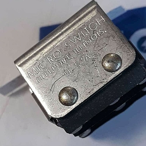 MICRO USA switch 2PB42 4-65 (new old stock)