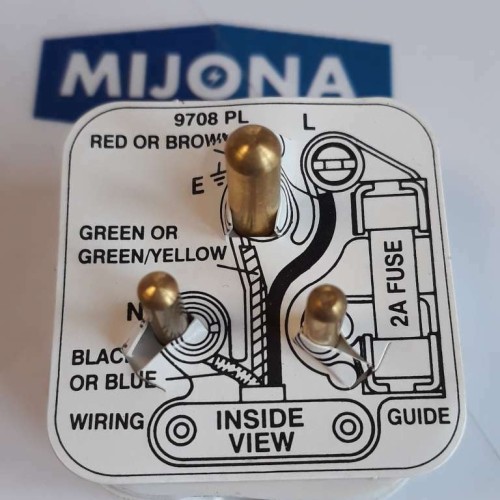 MK 639 WHI 2AMP ROUND 3 PIN PLUG FUSED