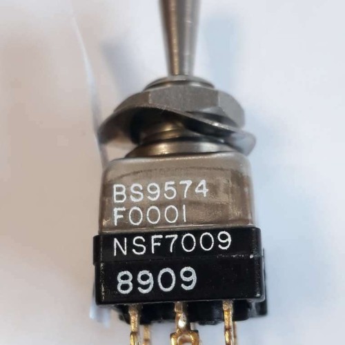 LUCAS BS9574 F001 NSF7009 8909 SWITCH new old stock