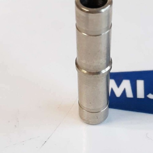 MOMENTUM INDUSTRIAL AB 2L07004 RL7 D=8MM (new old stock)