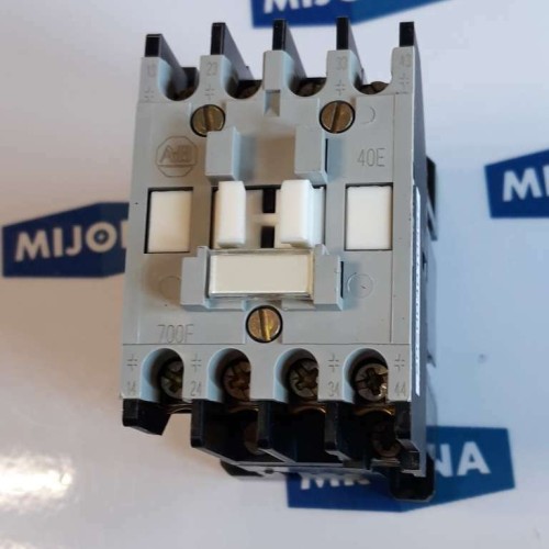 ALLEN BRADLEY 700 F400A1N SERIE C 40E 120V 60HZ 110V 50HZ HA473 (NEW OLD STOCK)
