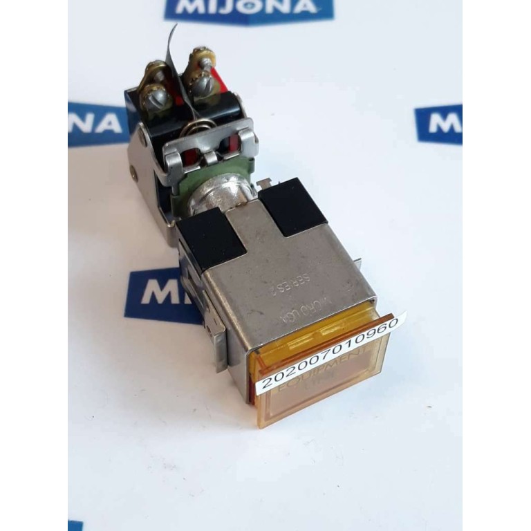 MICRO USA 2C203 8429 SERIES 2 EQUIPMENT LINE 2D72 8435 (new old stock)