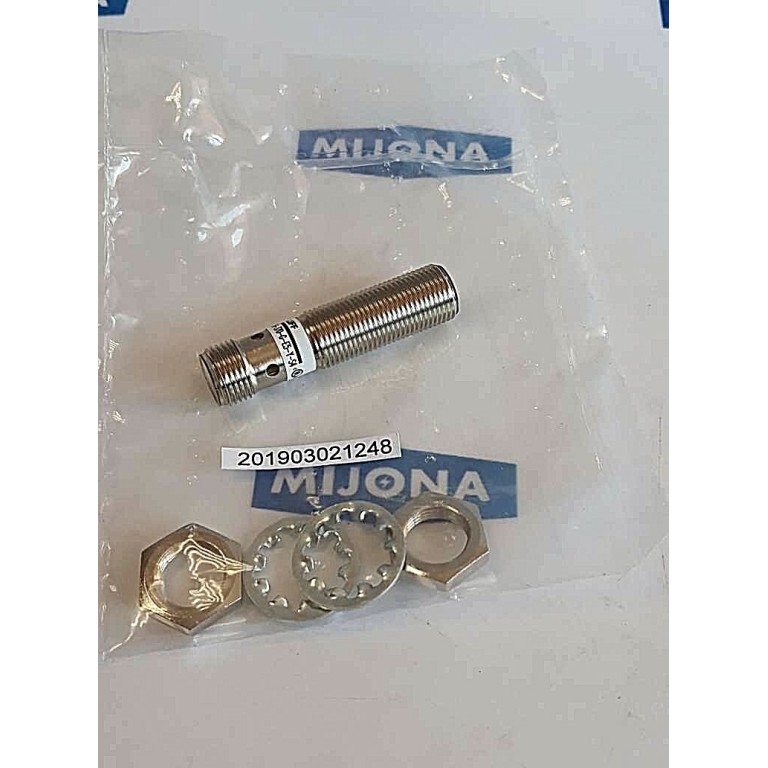 BALLUFF BES 516 370 G E5 Y S4 PROXIMITY SWITCH INDUCTIVE Näherungsschalter BALLUFF BES 516 370 G E5 Y S4 PROXIMITY SWITCH INDUCTIVE Näherungsschalter