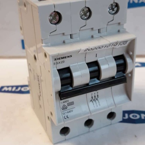 Siemens 5SX23 480V AC D10 5SX2 CIRCUIT BREAKER IEC 898 3POL 10A (New old stock) Siemens 5SX23 480V AC D10 5SX2 CIRCUIT BREAKER IEC 898 3POL 10A (New old stock)