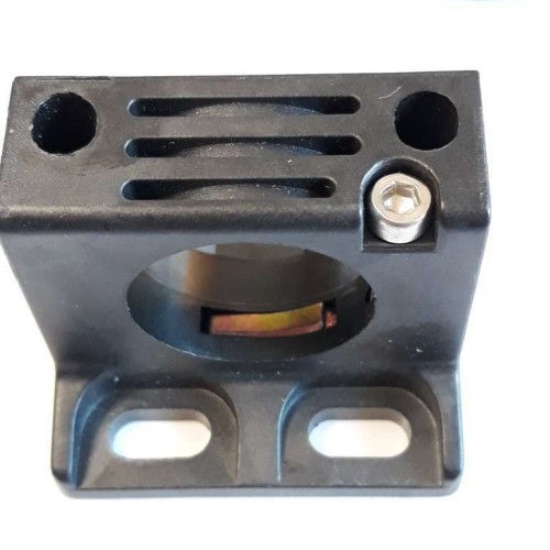 IFM E10731 E3854418 Angle bracket Winkelhalterung (New old stock)