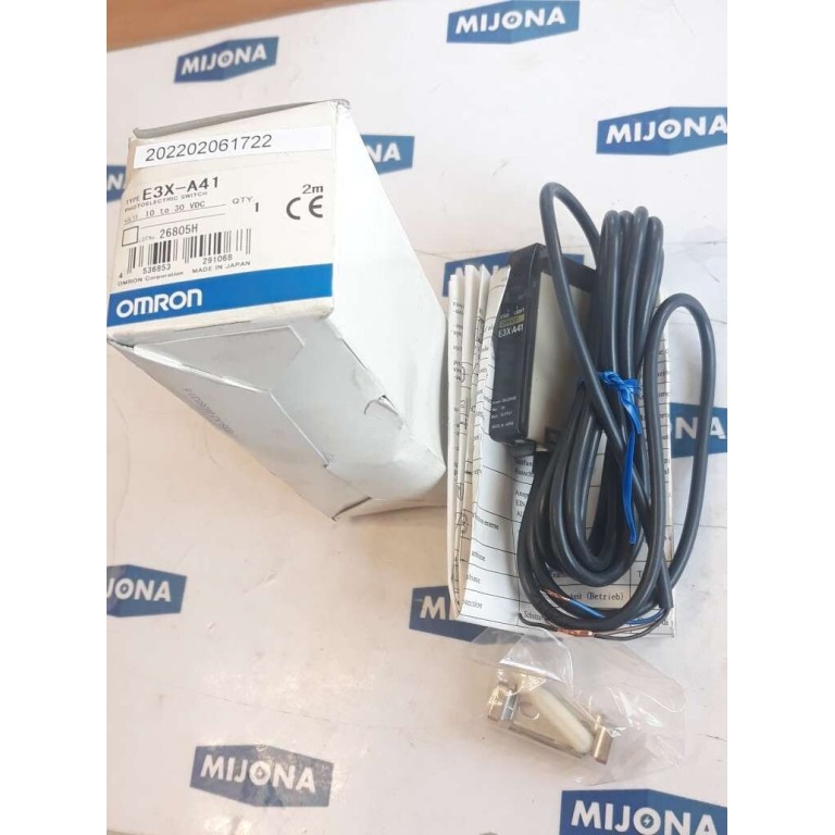 OMRON E3X A41 PHOTOELECTRIC SWITCH 10 30V DC E3X-A41 new old stock