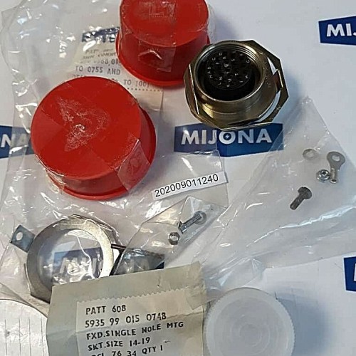 Amphenol MILITARY 015 0748 PCL 76 34 Connectors PCL7634 0150748 (new old stock) Amphenol MILITARY 015 0748 PCL 76 34 Connectors PCL7634 0150748 (new old stock)