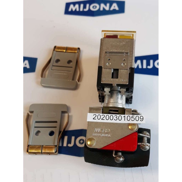 MICRO USA 2C203 8202 SERIES 2 EQUIPMENT LINE 2D72 8131 (new old stock)