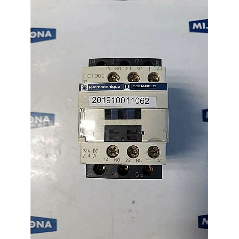 TELEMECANIQUE Contactor SQUARE D LC1D09 BL 24V DC 2.4 W Leistungsschütz 25A 690V TELEMECANIQUE Contactor SQUARE D LC1D09 BL 24V DC 2.4 W Leistungsschütz 25A 690V