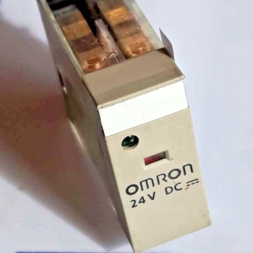 OMRON G2R 2 SND 1178W2 120VAC 5A 250V AC 5A 30V DC RELAY
