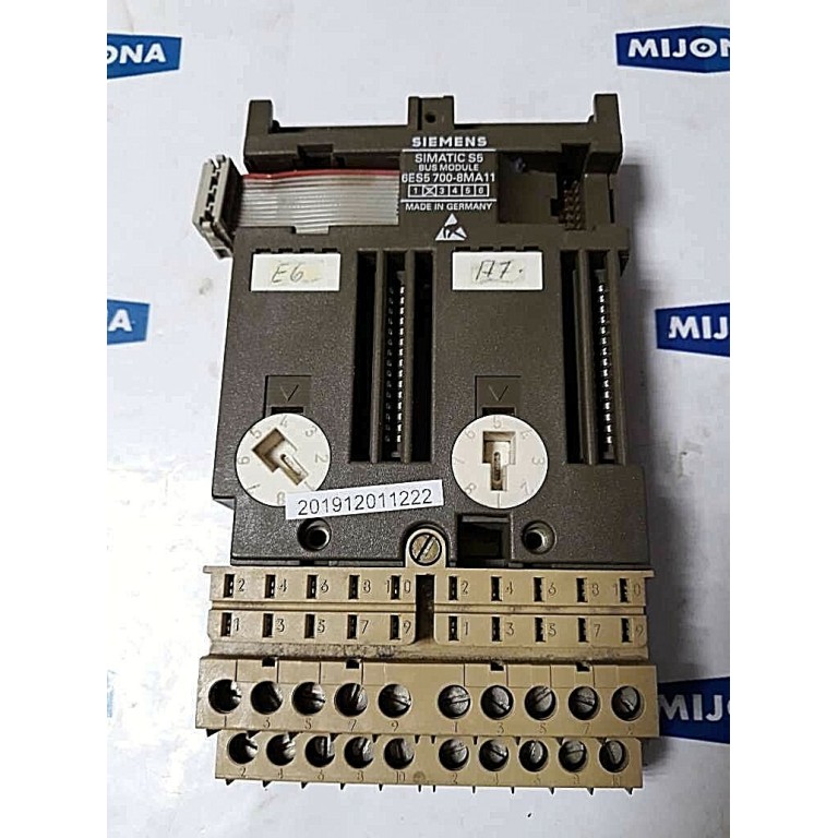 Siemens SIMATIC S5 BUS MODULE 6ES5 700 8MA11 6ES5700-8MA11 Siemens SIMATIC S5 BUS MODULE 6ES5 700 8MA11 6ES5700-8MA11