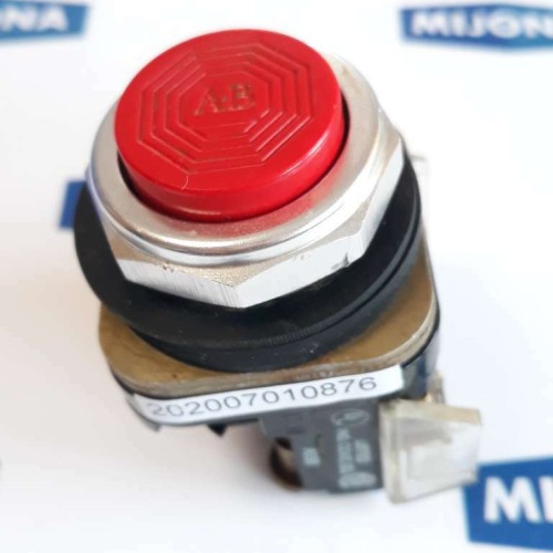 ALLEN BRADLEY 800T XD2 SERIES C 600VAC / 800T B6 SERIES N RED (NEW OLD STOCK)