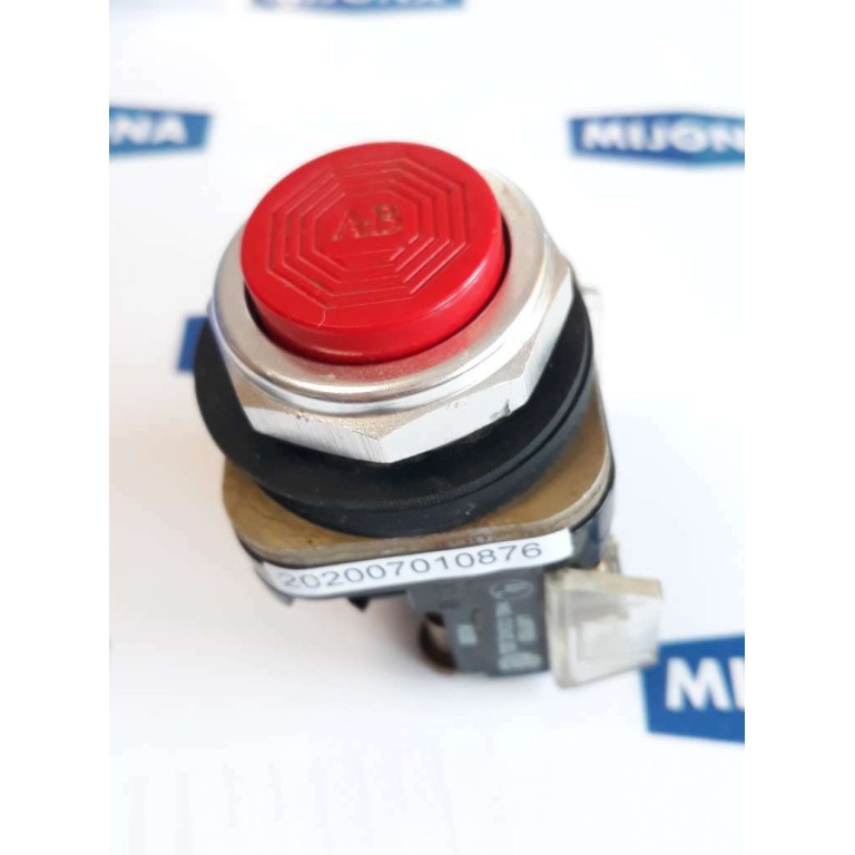 ALLEN BRADLEY 800T XD2 SERIES C 600VAC / 800T B6 SERIES N RED (NEW OLD STOCK)