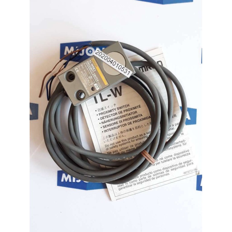 Omron TL W5E1 PROXIMITY SWITCH 200mA 12to24VDC (new old stock) Omron TL W5E1 PROXIMITY SWITCH 200mA 12to24VDC (new old stock)