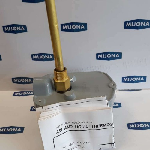 Sunvic AIR AND LIQUID THERMOSTATS 1642251 0206 5930 99 539 2096 (new old stock)