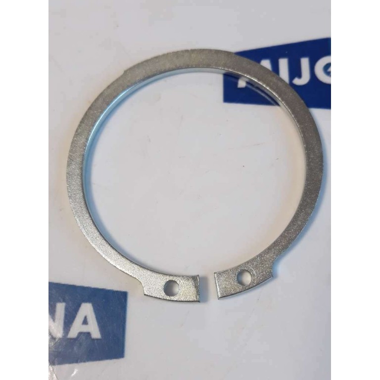 ABB 3HNP 00139 2 RETAINING RING DIN471 (New old stock) ABB 3HNP 00139 2 RETAINING RING DIN471 (New old stock)