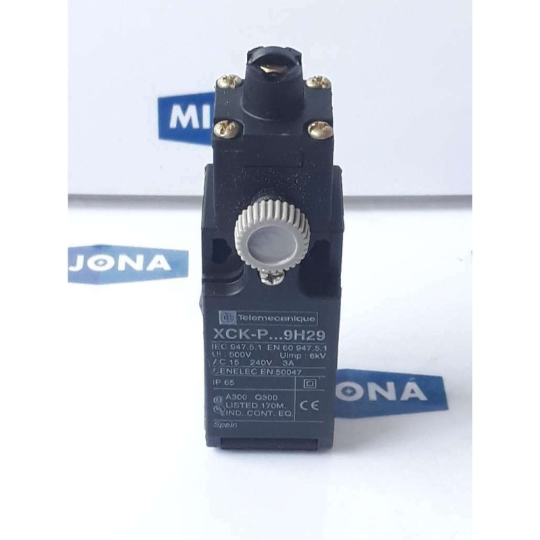 Telemecanique XCK P 9H29 IP65 Ui-500V 6kV AC 15 240V 3A XCK P502 NEW OLD STOCK