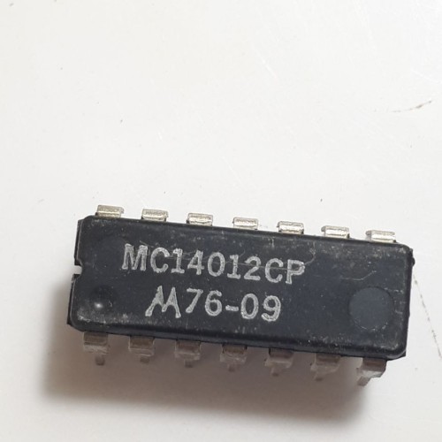 Motorola Microchip MC14012CP M 76-09 Motorola Microchip MC14012CP M 76-09