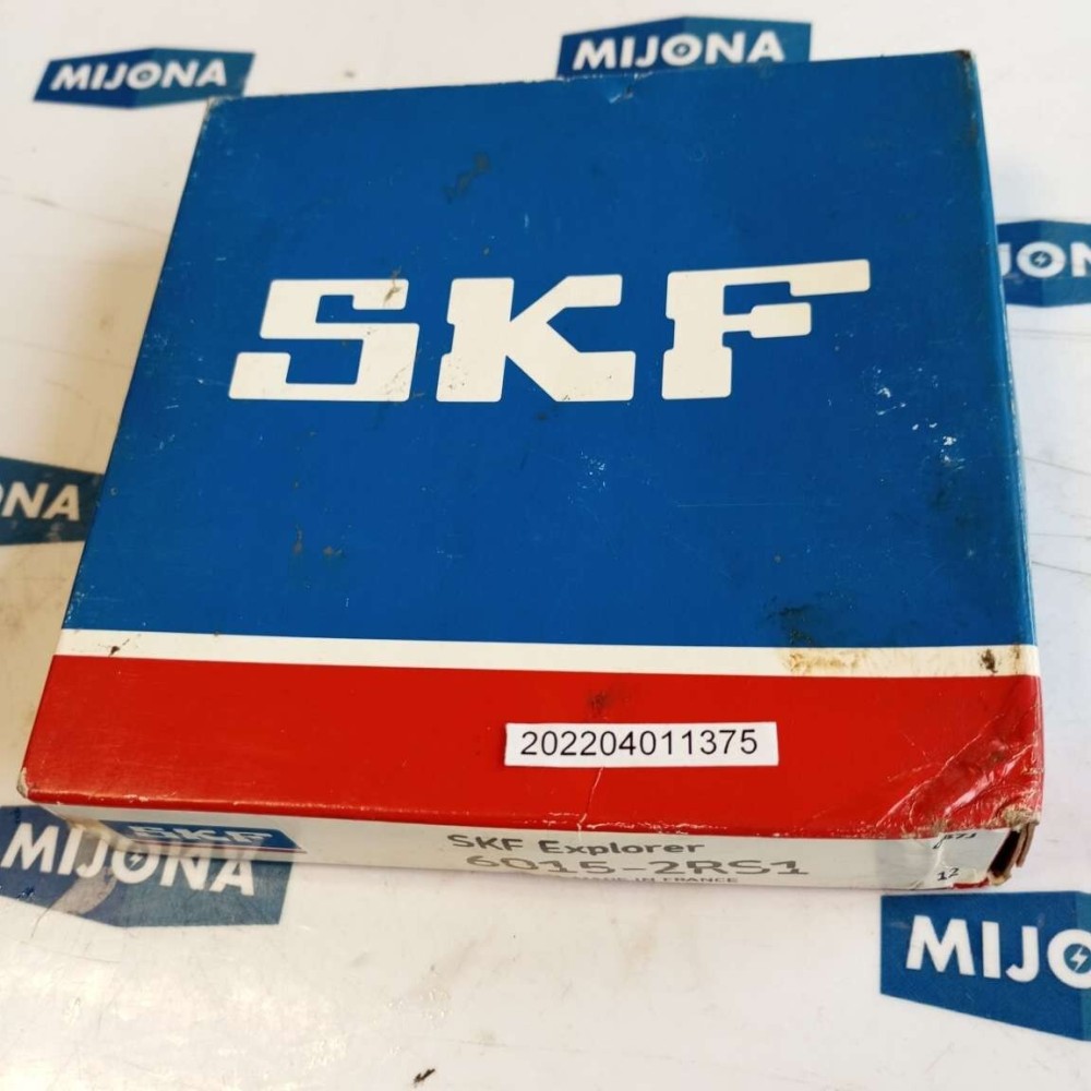 SKF 6015 2RS1 GROOVE BALL BEARINGS 6015-2RS1 (new old stock) SKF 6015 2RS1 GROOVE BALL BEARINGS 6015-2RS1 (new old stock)
