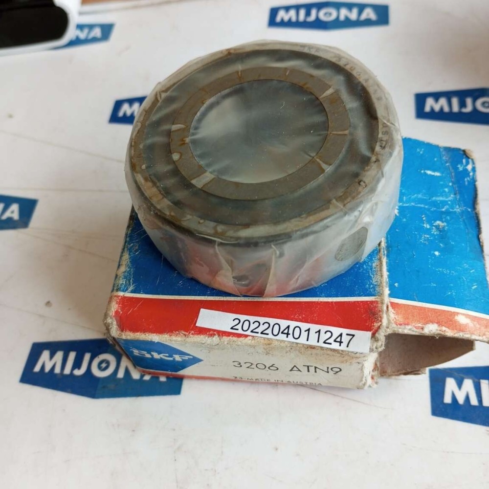SKF 3206 ATN9 Ball Bearing new old stock