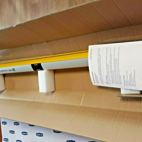 LEUZE MLD XM03 400MM PASSIVE DEFLECTION MIRROR CSA TYPE 1 IP67 (NEW OLD STOCK)