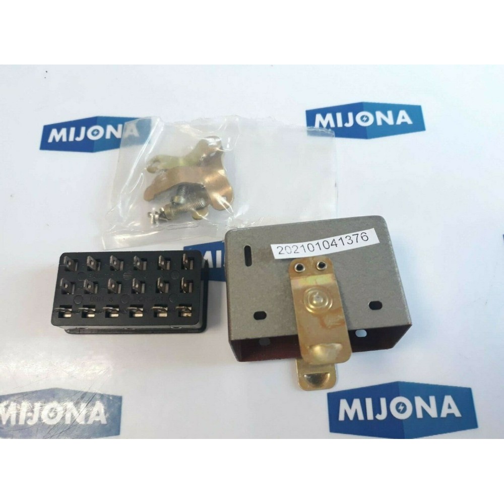 PAINTON SOCKET ELECTRICAL 0568 5935 99 949 1634 (NEW OLD STOCK)