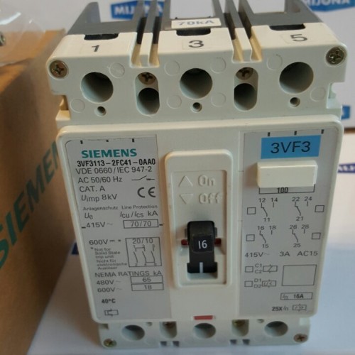 Siemens 3VF3113-2FC41-0AA0 50/60 Hz Leistungsschalter Siemens 3VF3113-2FC41-0AA0 50/60 Hz Leistungsschalter